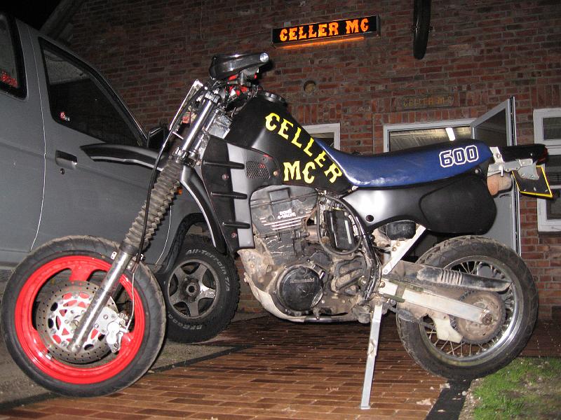 Supermoto2008 (16).JPG - Die Waffe